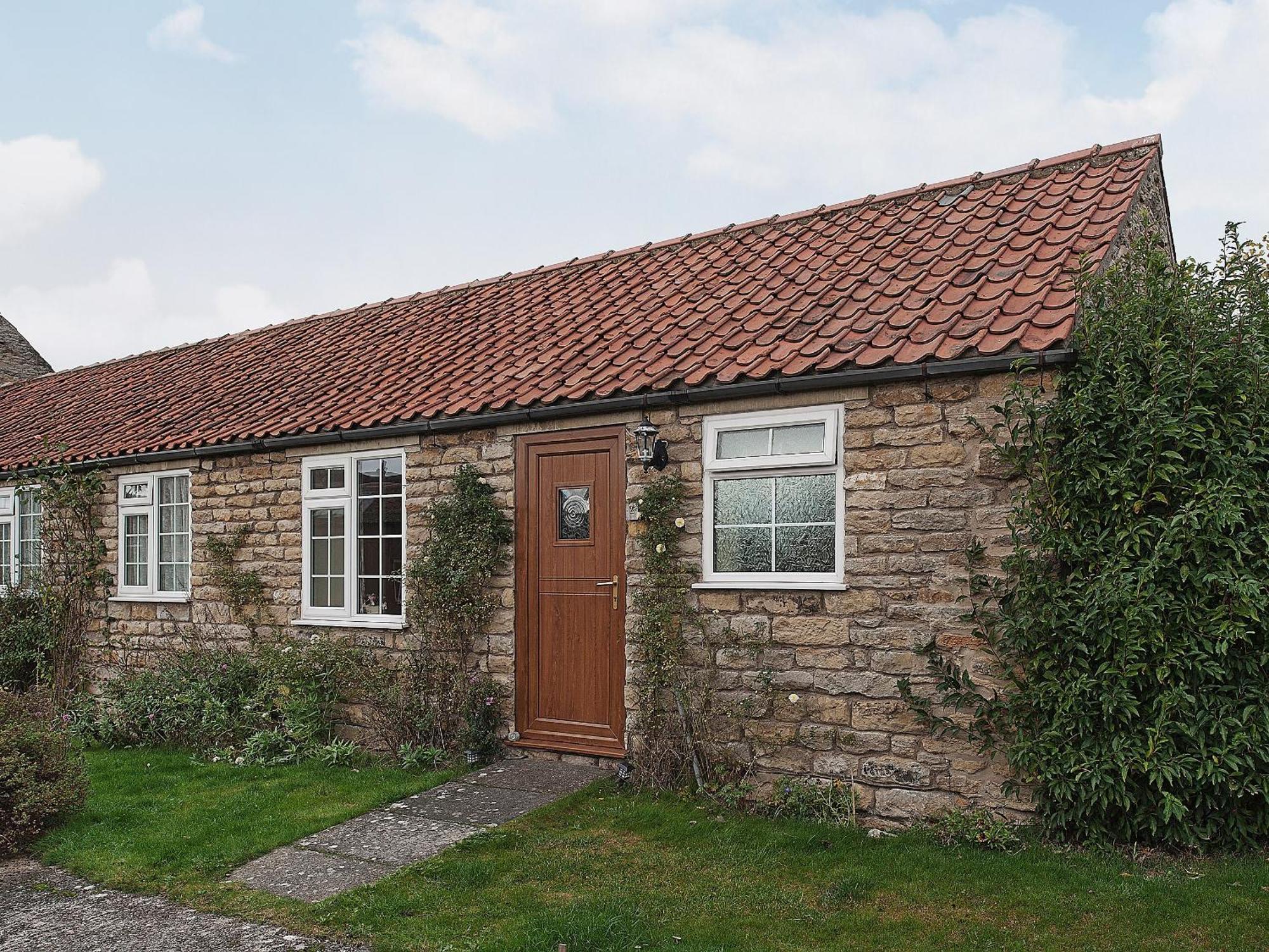 Pear Tree Farm Cottages - Rchm38 Ebberston Exteriör bild