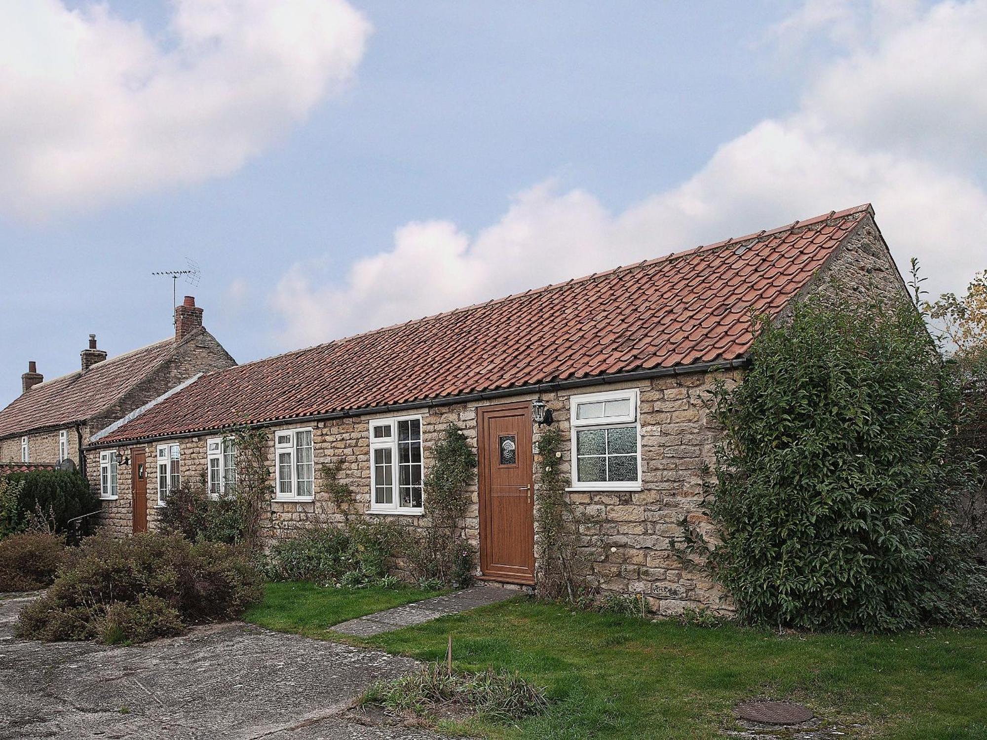 Pear Tree Farm Cottages - Rchm38 Ebberston Exteriör bild